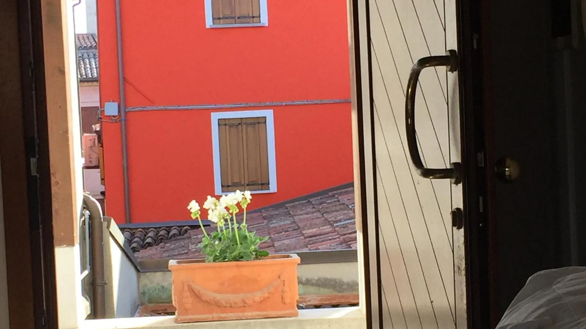 Elegante Appartamento In Centro Storico Caorle Apartamento